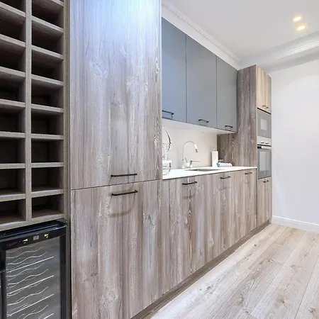 Near Museum Luxury By Next Stop * Бильбао