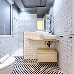 Apartment Near Museum Luxury By Next Stop *